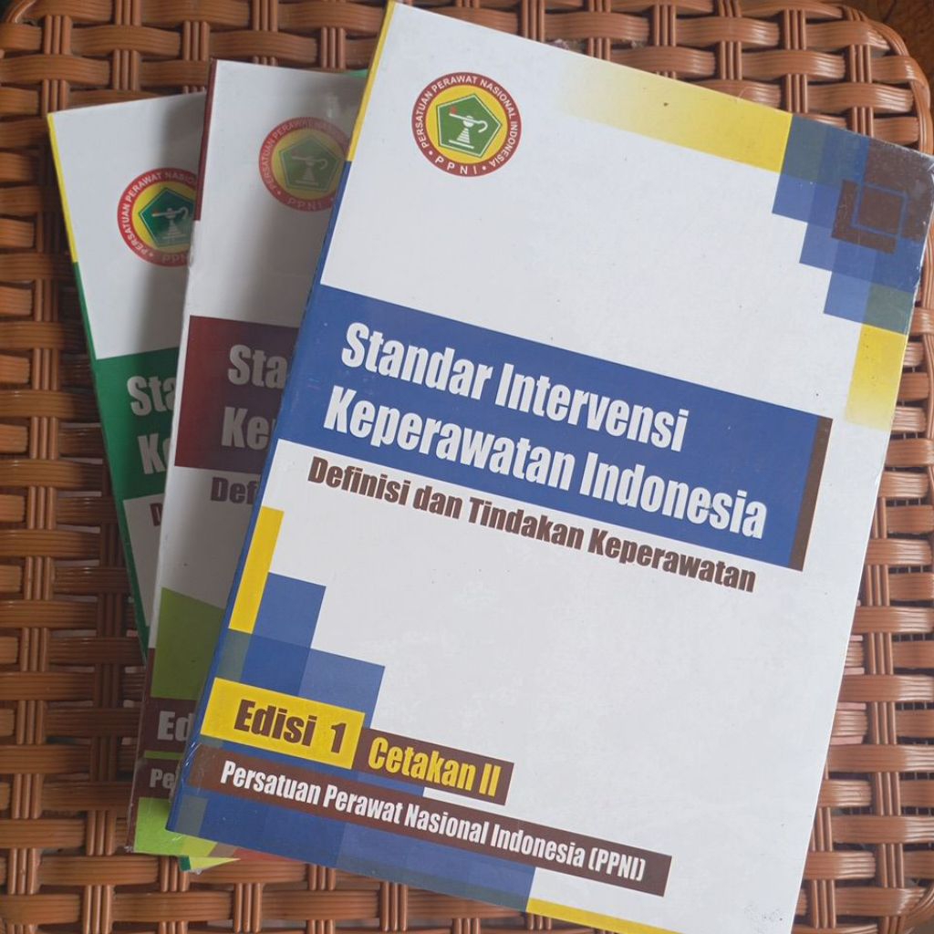 PAKET 3 BUKU KEPERAWATAN SIKI, SDKI, SLKI