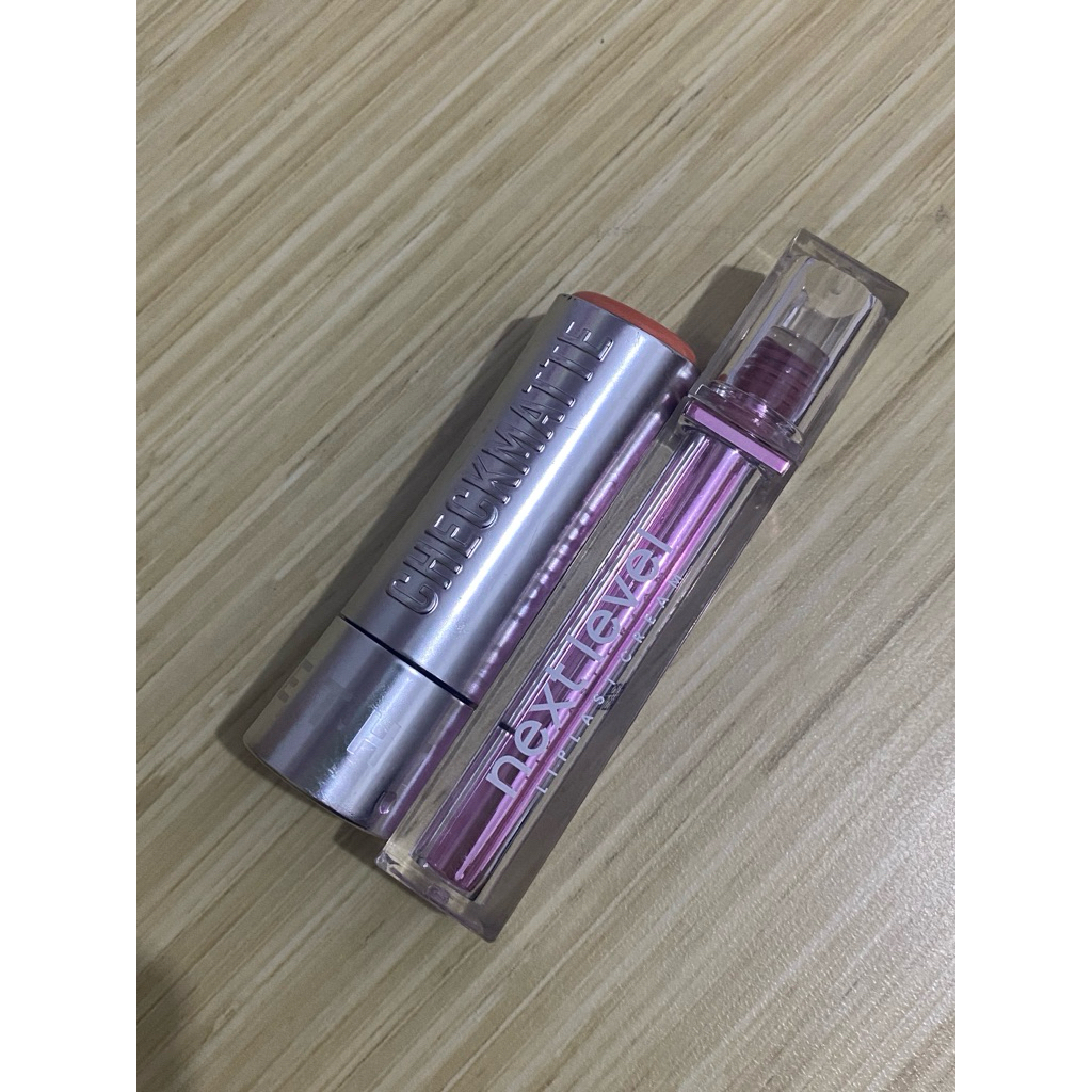 Preloved checkmatte somethinc