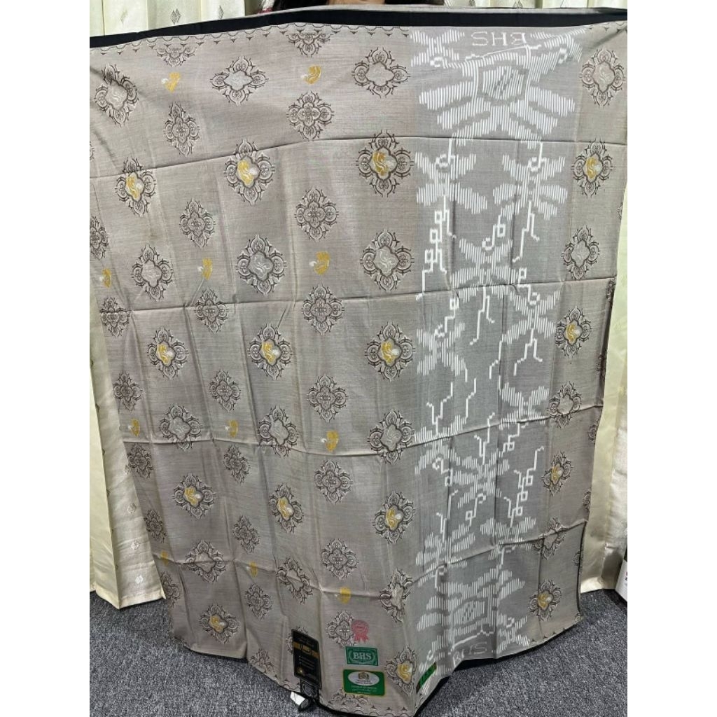 SARUNG BHS JSK FULL SUTRA SPUNSLIK210 SILVER ORIGINAL