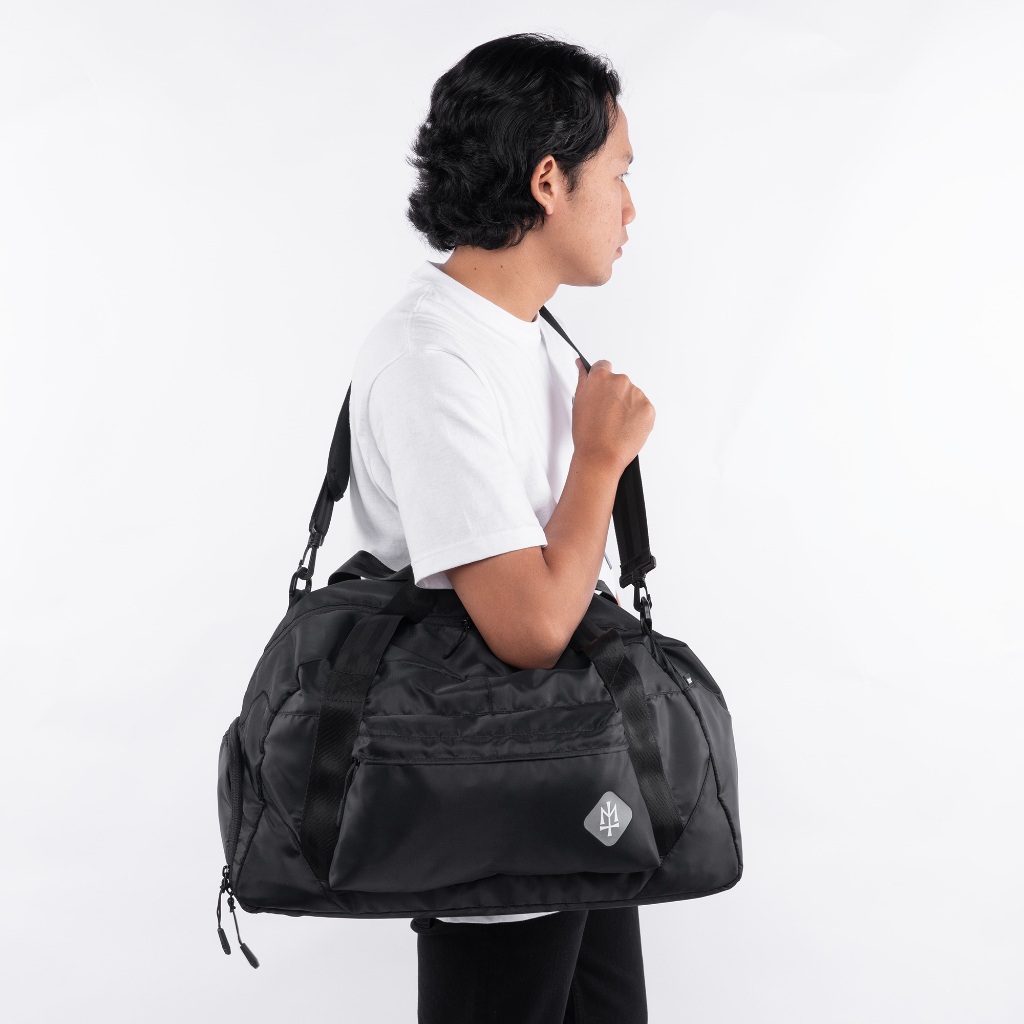 LAFLYKT MATERNAL DISASTER TAS TRAVEL DUFFLE BAG ORIGINAL