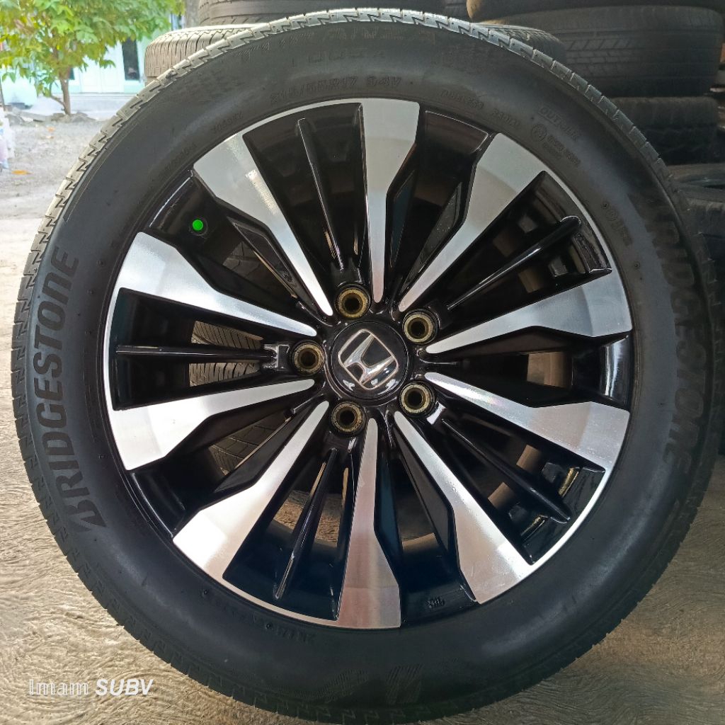 Velg original BRV R17 set Ban Bridgestone Turanza T005