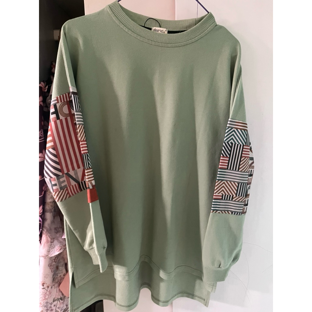 preloved sweater deenay