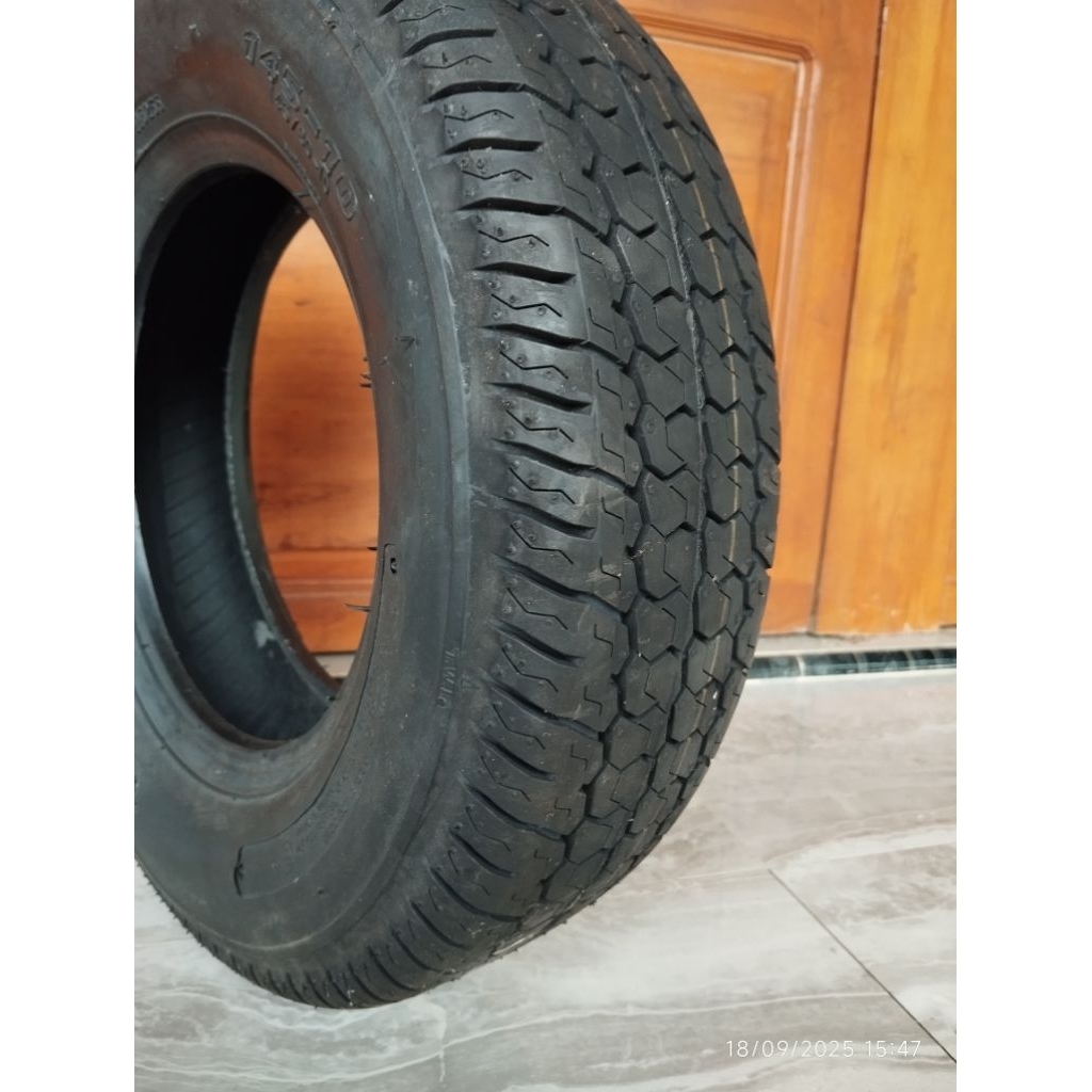 ban mobil motor ATV depan aspal swallow