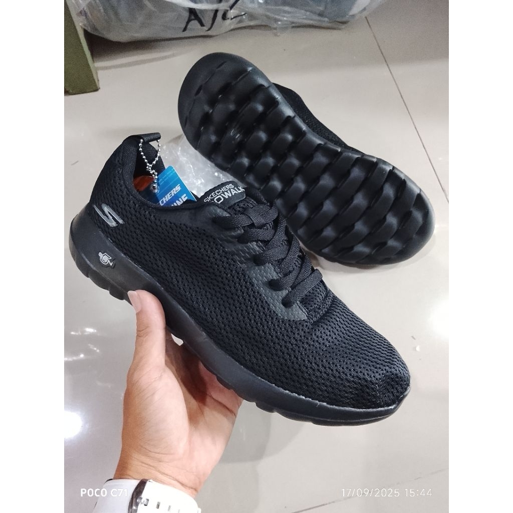 sepatu pria sneakers sepatu olahraga sepatu Skechers gowalk max tali