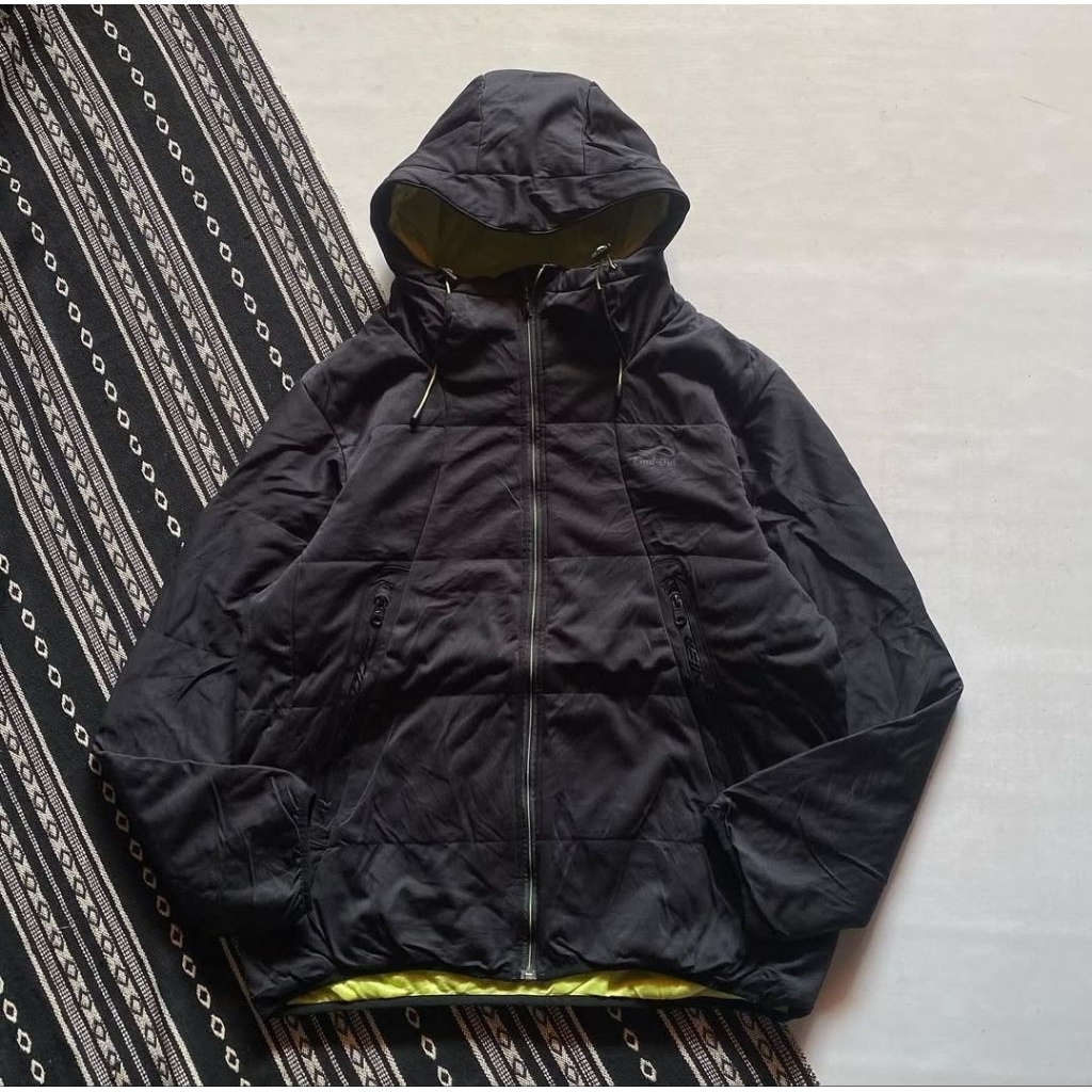 Preloved Bakulan Secondbrand Jaket Outdoor Find-out