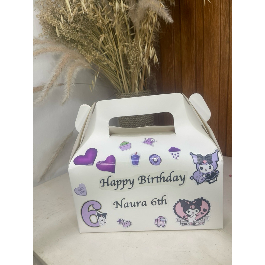 Gable Box Hampers Souvenir sudah termasuk custom sticker