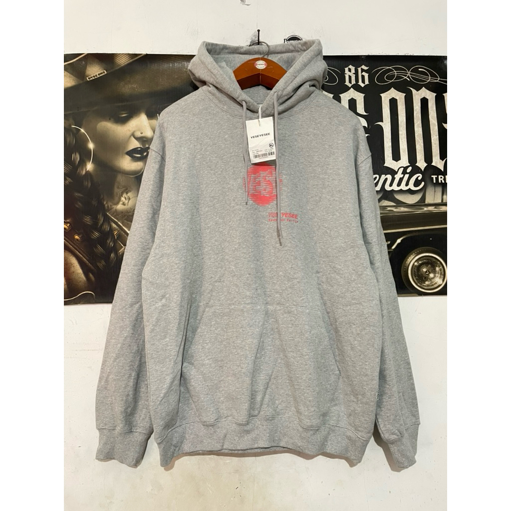 hoodie yes eye see brand new white tag