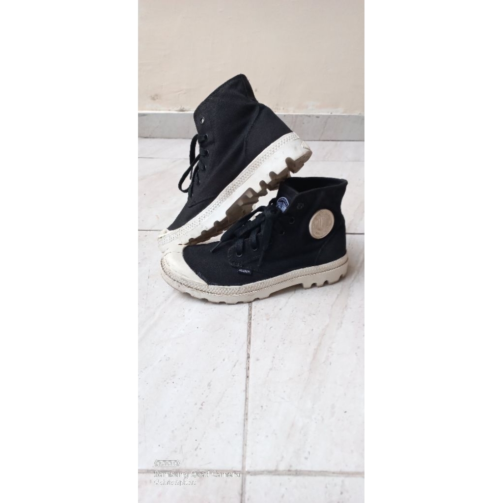 Sepatu Palladium Boots Size 39