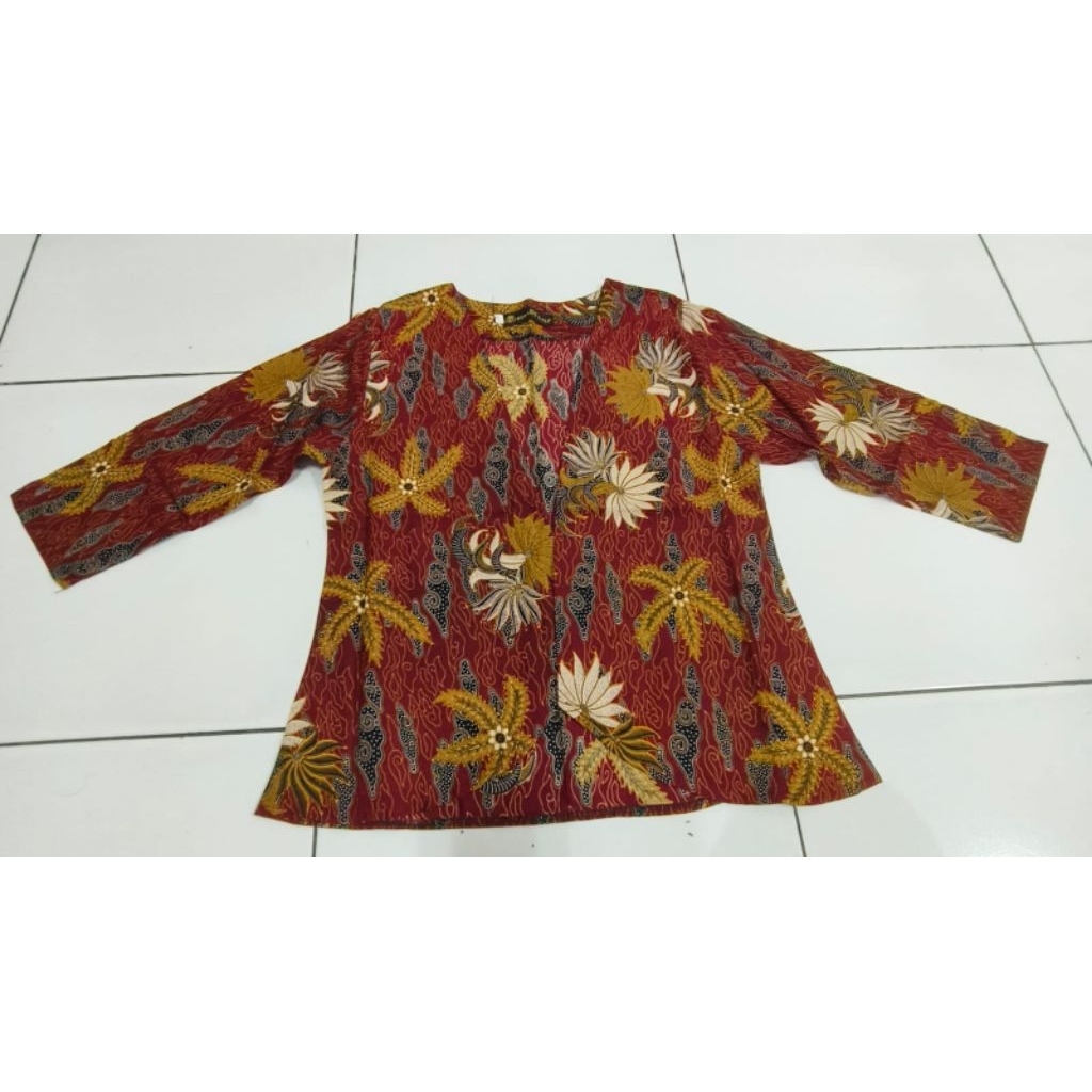 Outer Batik Merah