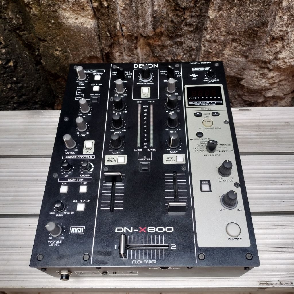 Denon DN X600 Mixer DJ USB