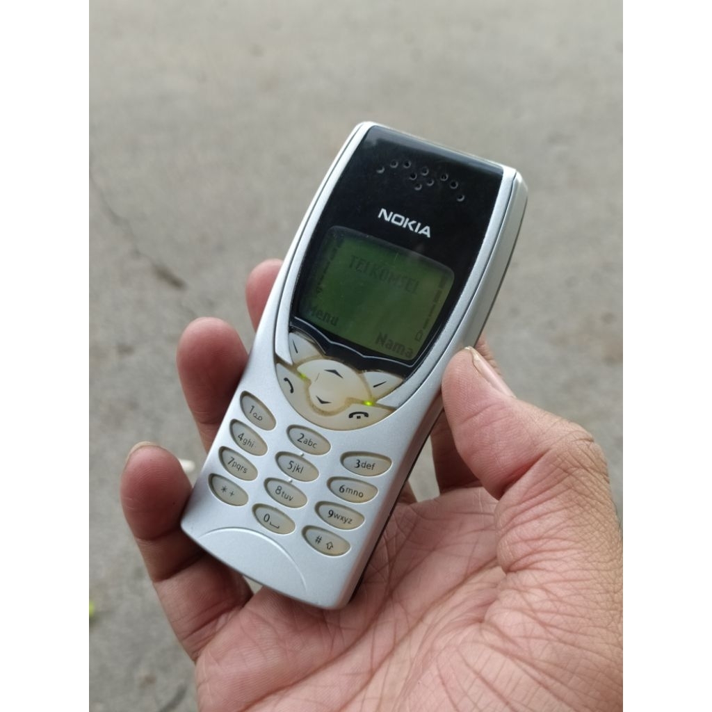 Hp Jadul Nokia 8250 8210 Monochrome