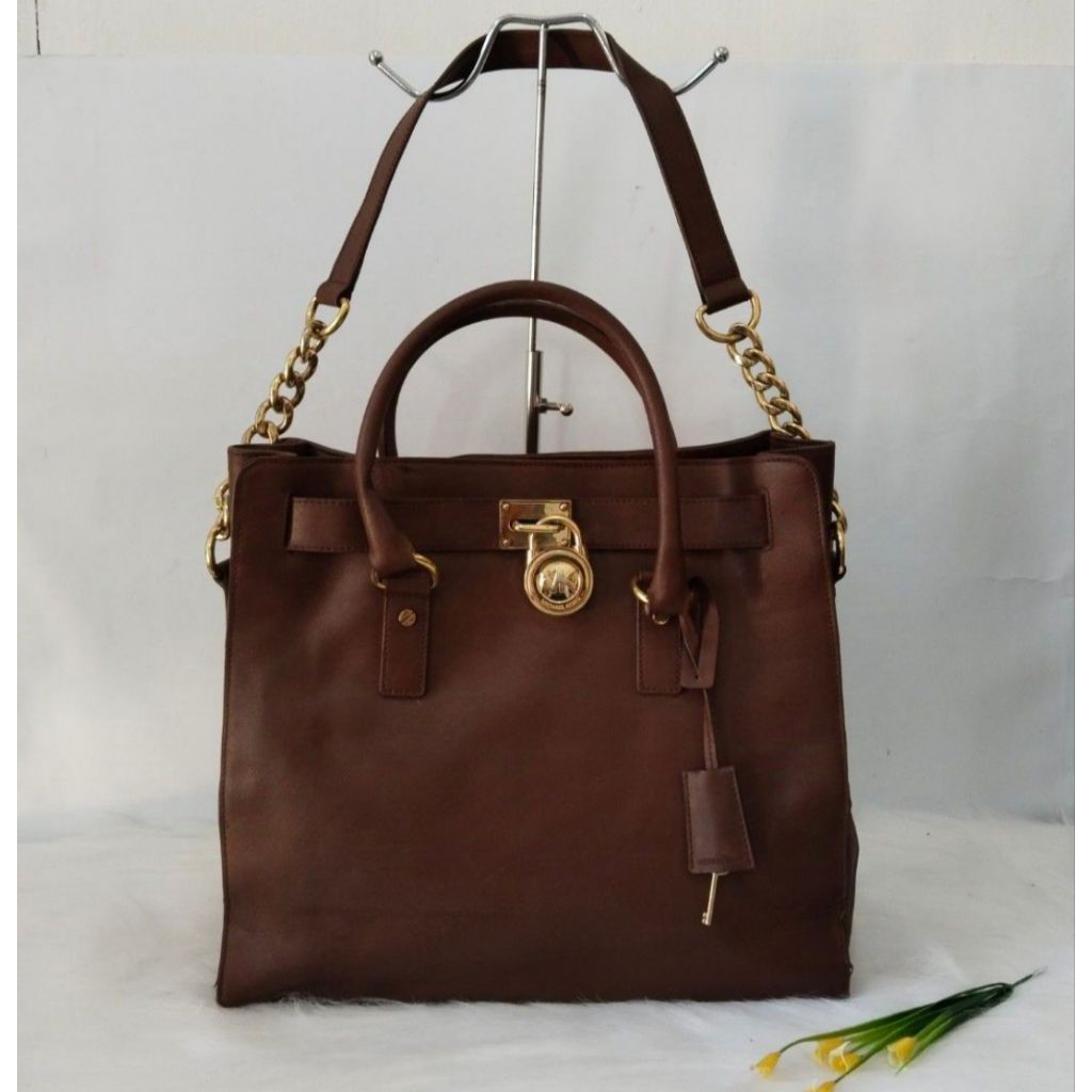 Preloved tas tote wanita Michael Kors