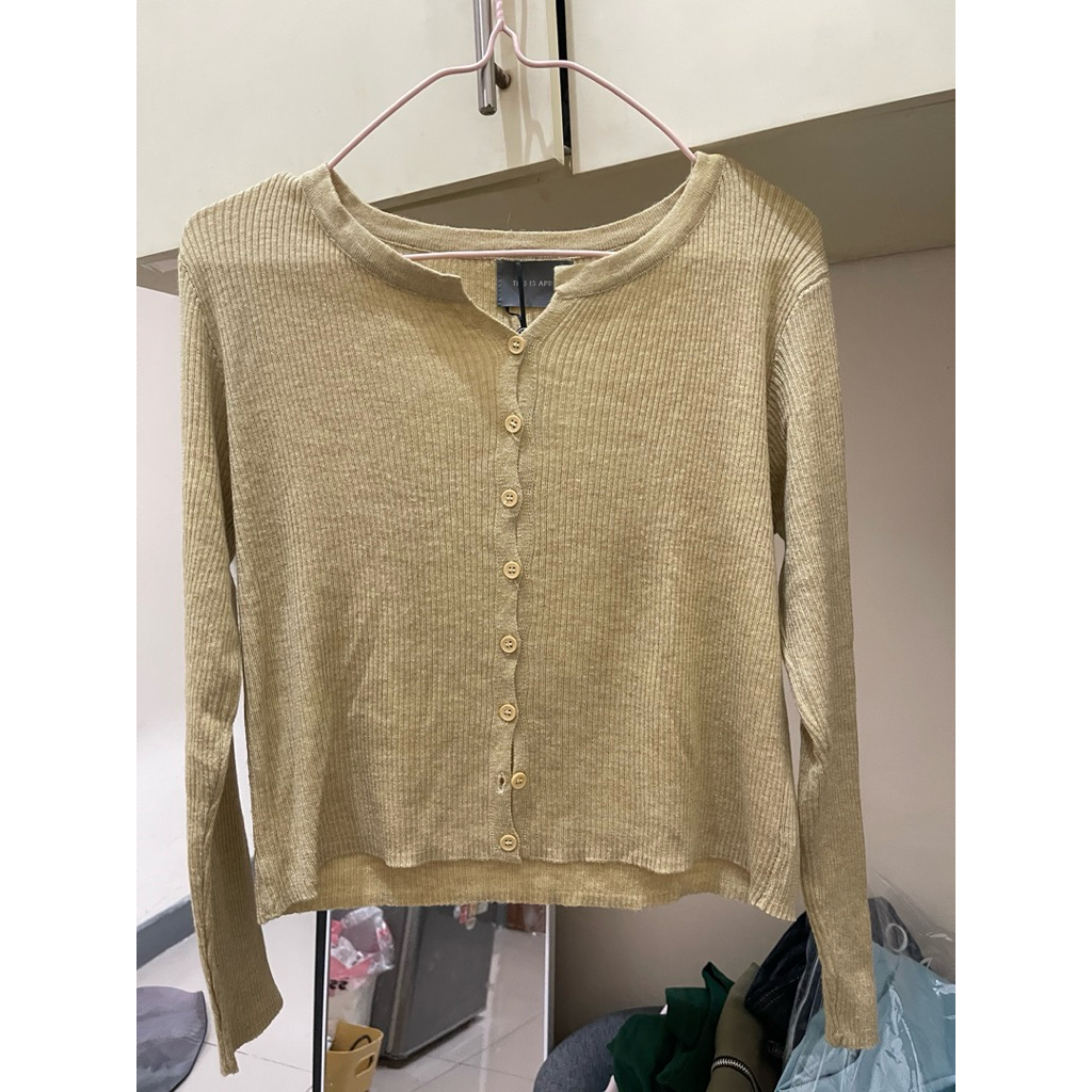 Cardigan This is April