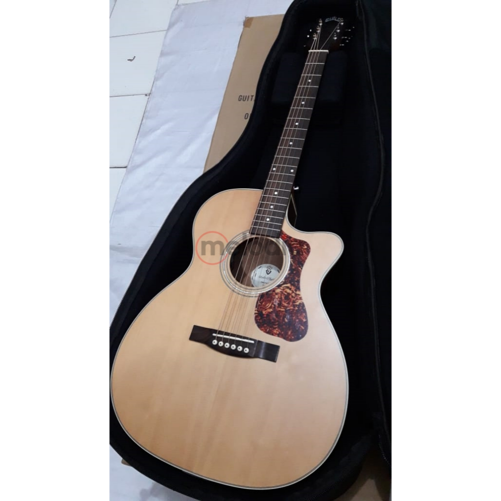 Guild OM 240 CE, 6-string Acoustic Electric Guitar Westerly Collection