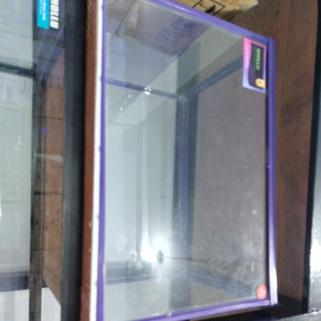 Akuarium akrilik triset (L)