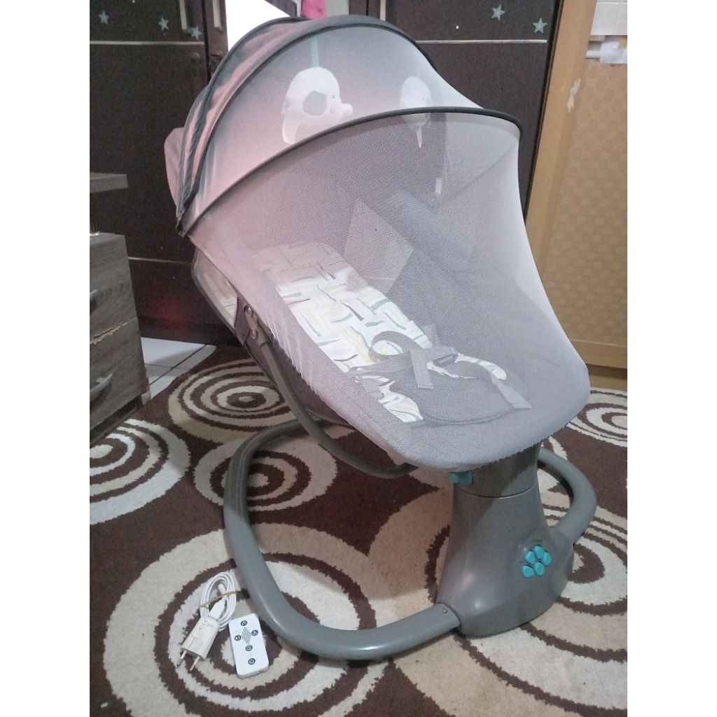 preloved babyswing cocolatte snuggli