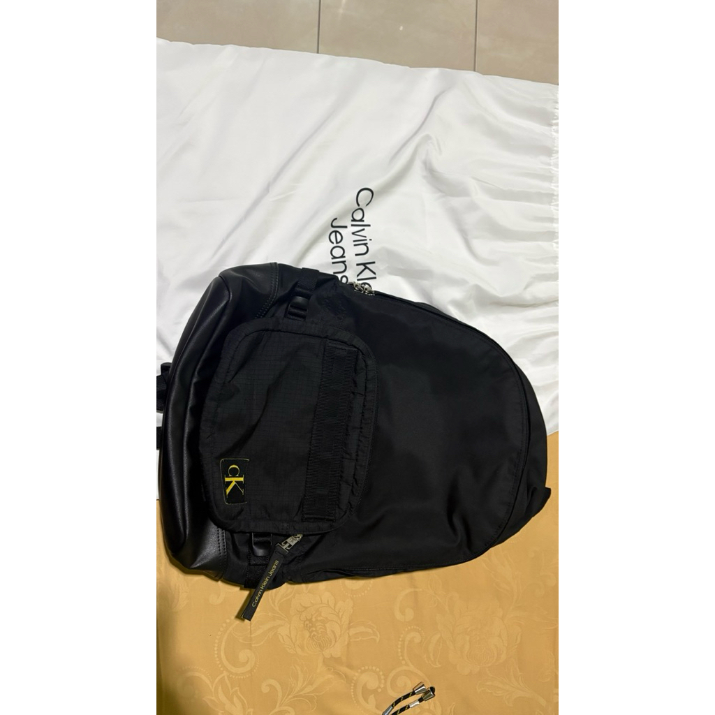 Tas Ransel Calvin Klein