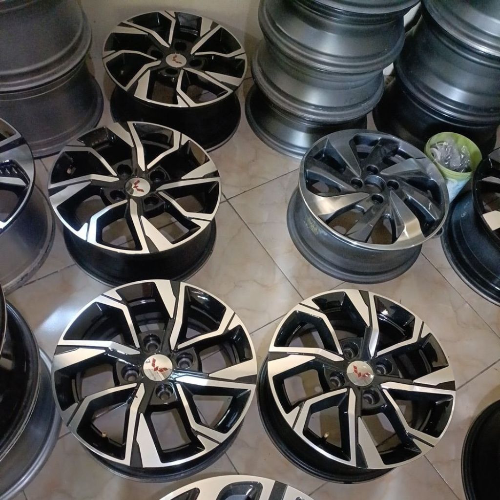 velg original oem Wuling Confero s