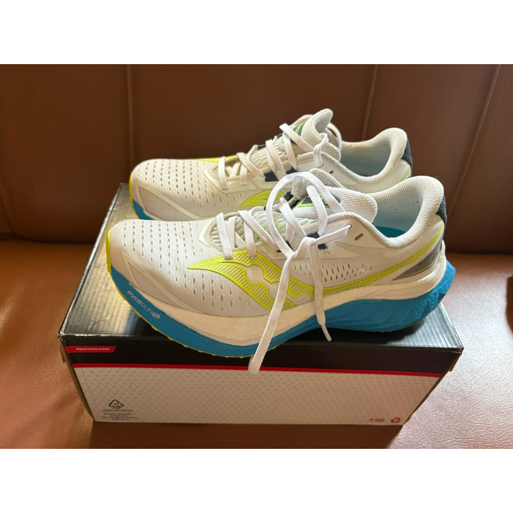 saucony endorphin speed 4