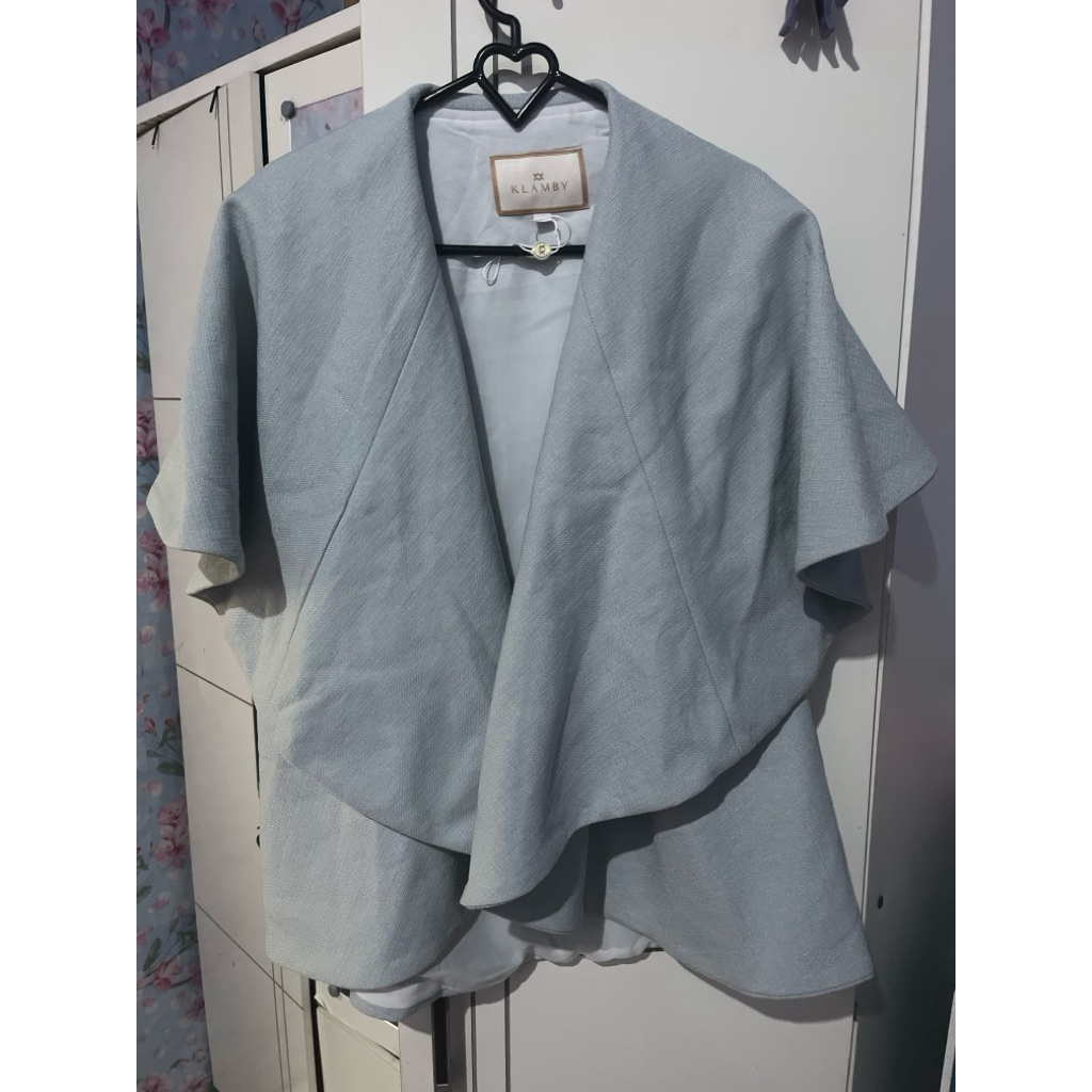 preloved outer Winter Blue wearing klamby original uk free size