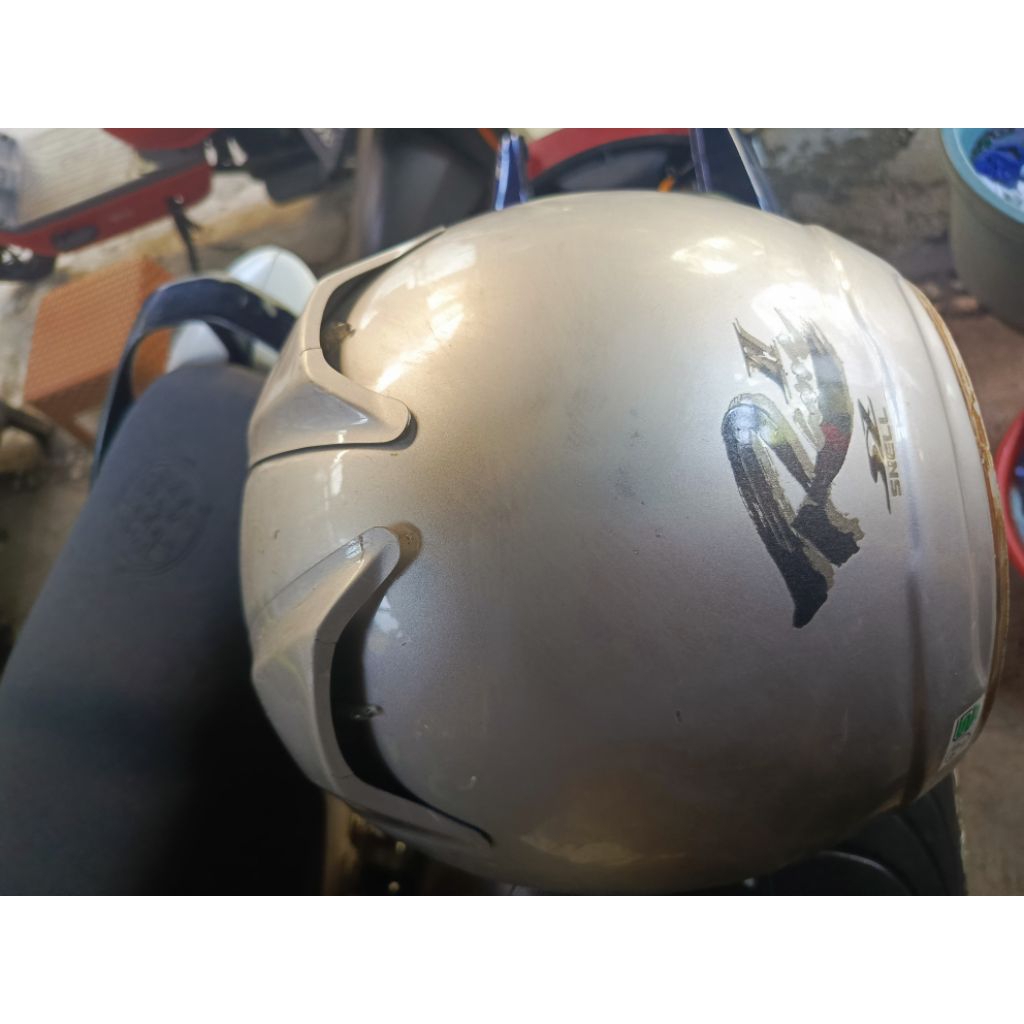 helm arai bahan original