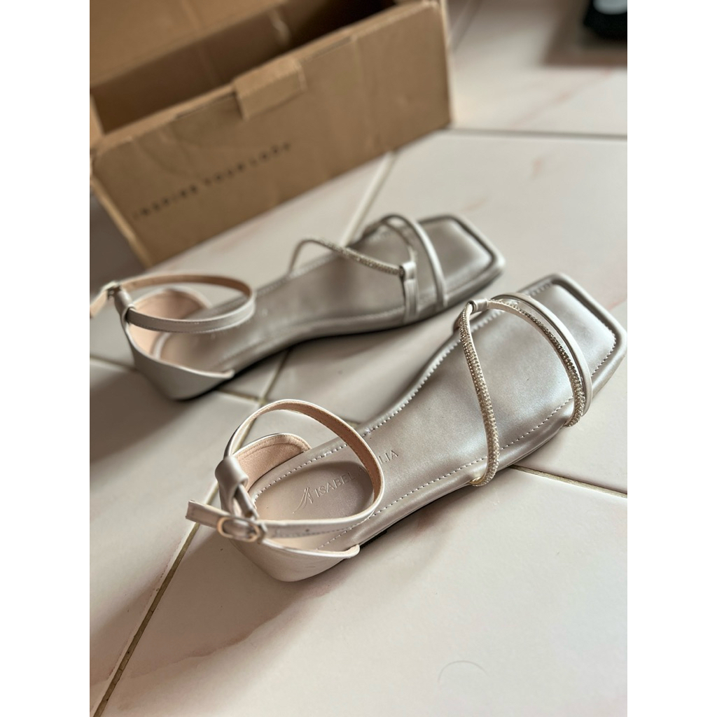 Sepatu Sandal Silver by Isabel Adelia