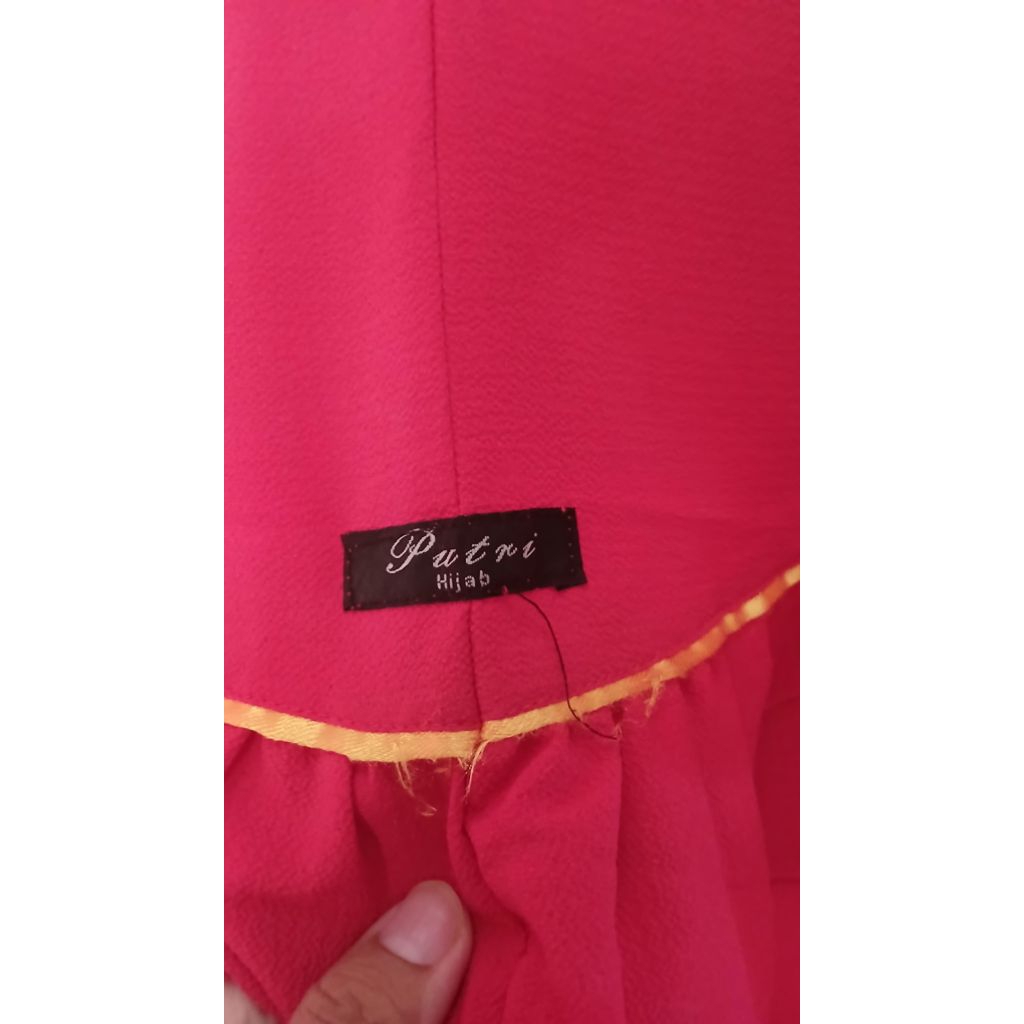preloved hijab pet PUTRI