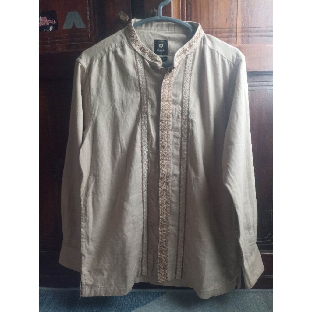 baju koko benhill ukuran M