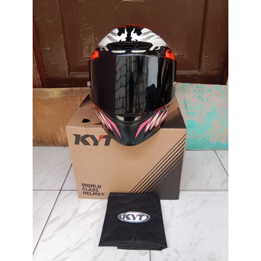 Helm Fullface KYT TTC Marvel Carnage Limited Edition