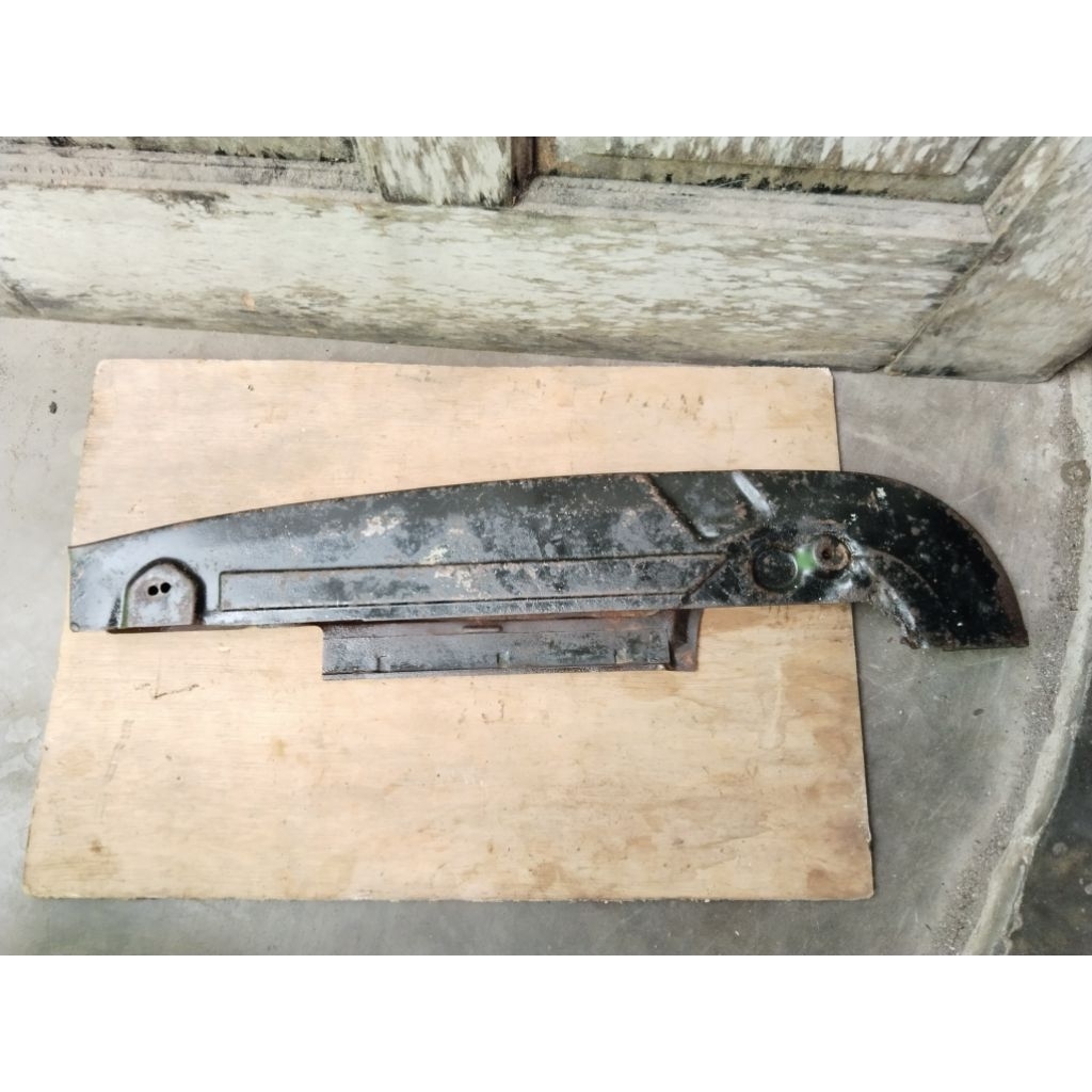 KETENGKAS ATAS YAMAHA ALFA ORIGINAL COVER RANTAI ATAS YAMAHA ALFA TUTUP RANTAI BAGIAN ATAS BUAT YAMA