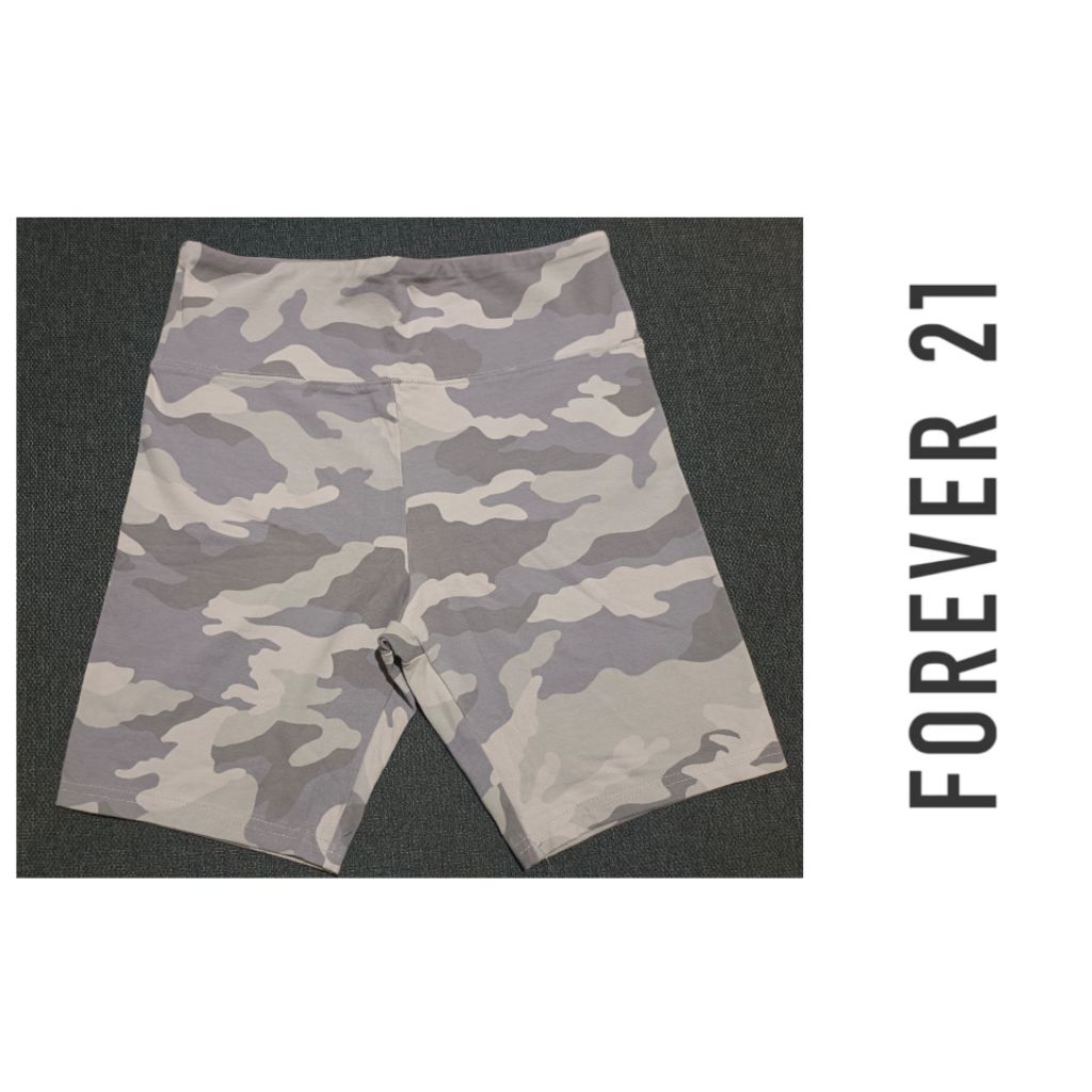 Celana Legging Pendek Sport / Inner Short Pants  Forever 21