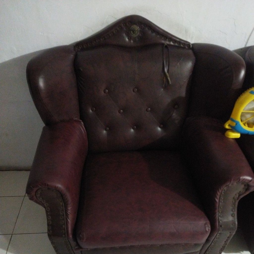 sofa bekas 3,2,1 seater per busa kulit oscar