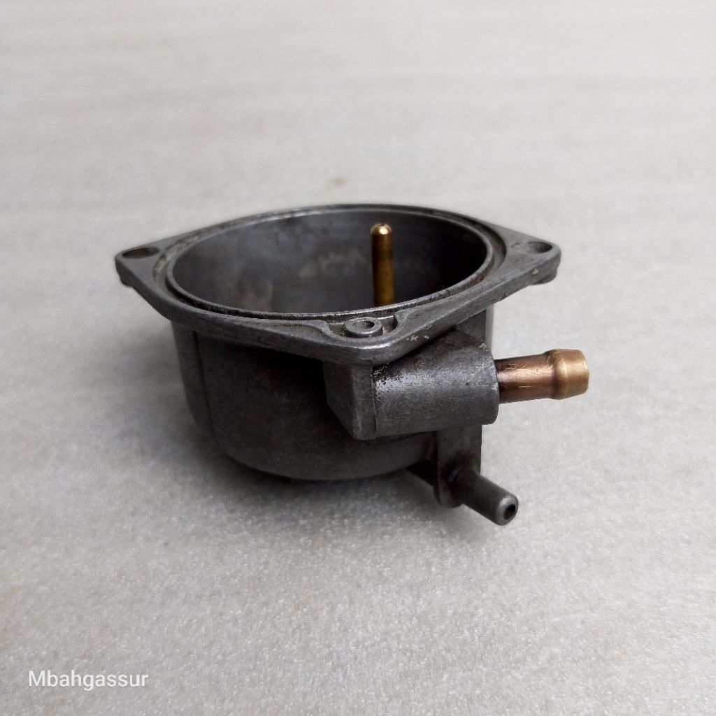 mangkok pelampung tutup bawah karburator Honda karisma/ Supra x 125 original bekas seken