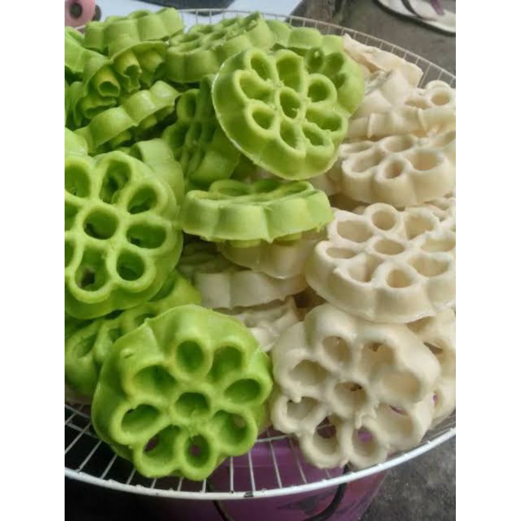 

kembang goyang lantari