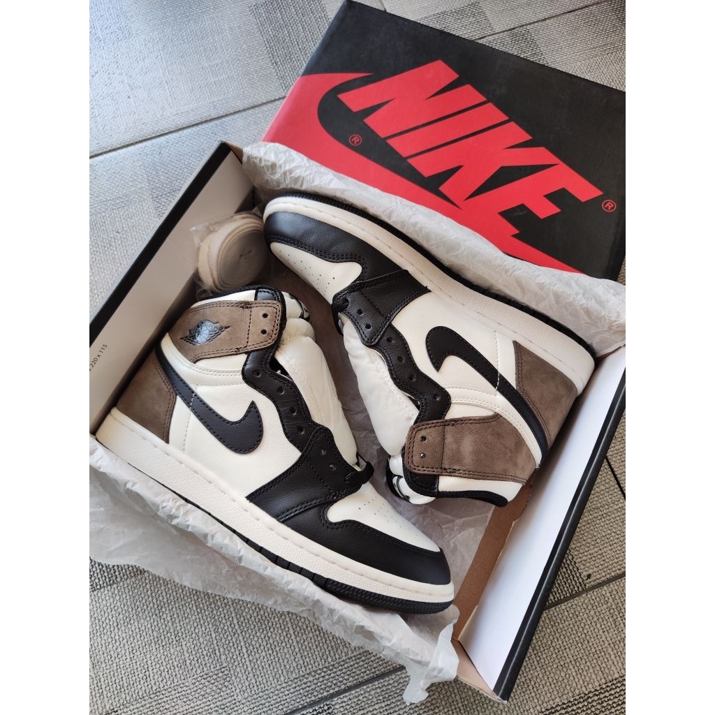 Air Jordan 1 High Dark Mocha Original