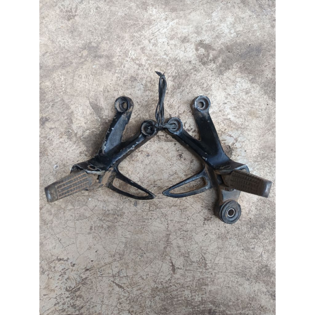 Postep Footstep Bostep Suzuki SATRIA FU Original