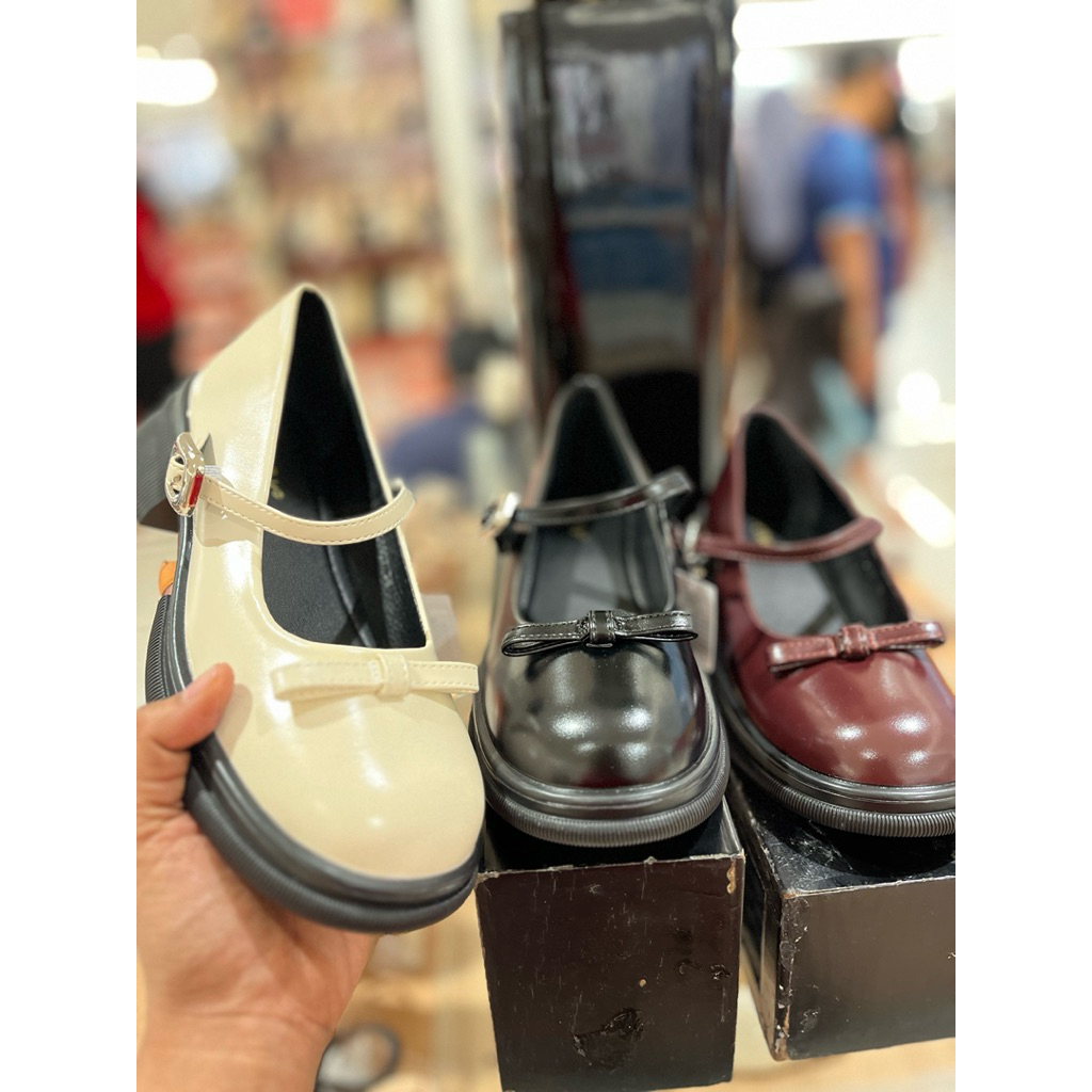 SEPATU WANITA PITA TALI TENGAH BY TRISET MATAHARI STORE