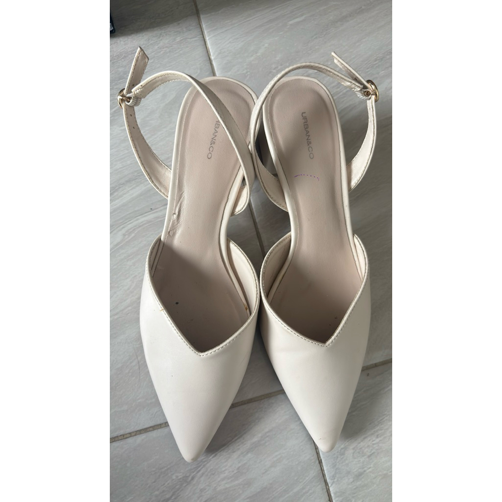 [PRELOVED] sepatu heels urban&co beige original