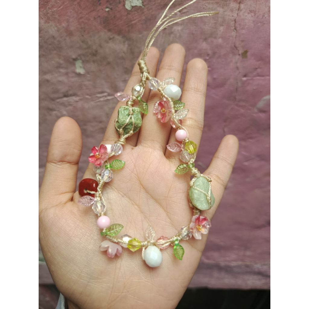 strap phone stone/strap hp dengan hiasan manik2 dan batu alam green aventurine