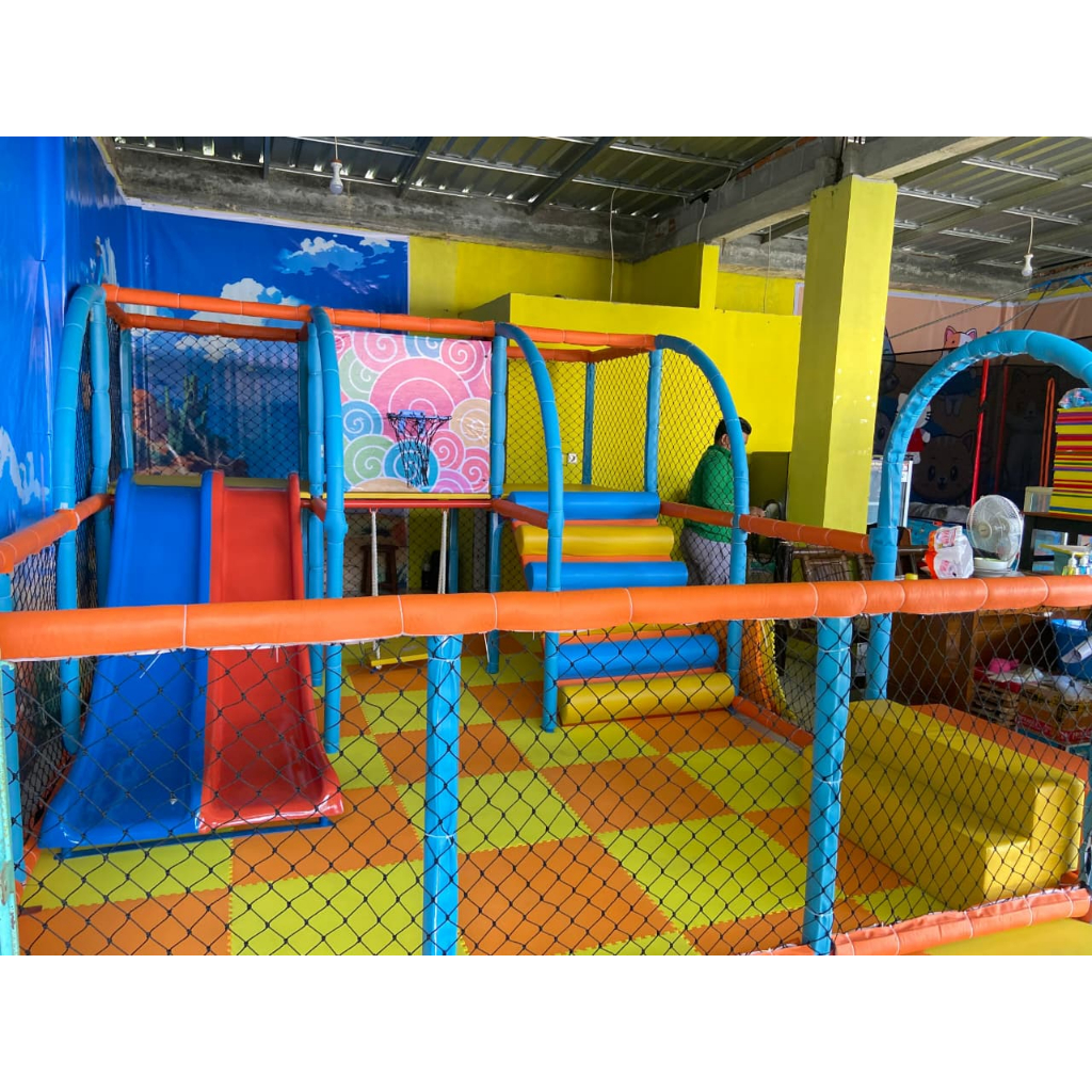 playground indoor outdoor