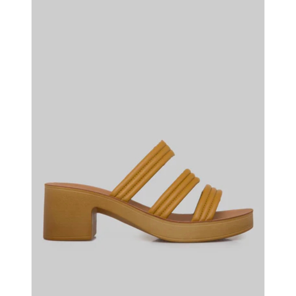 St.Yves matahari heels casual preloved