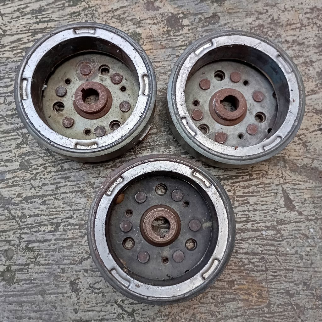 Magnet Astrea 800 ori copotan magnet Astrea 800 double starter ori copotan