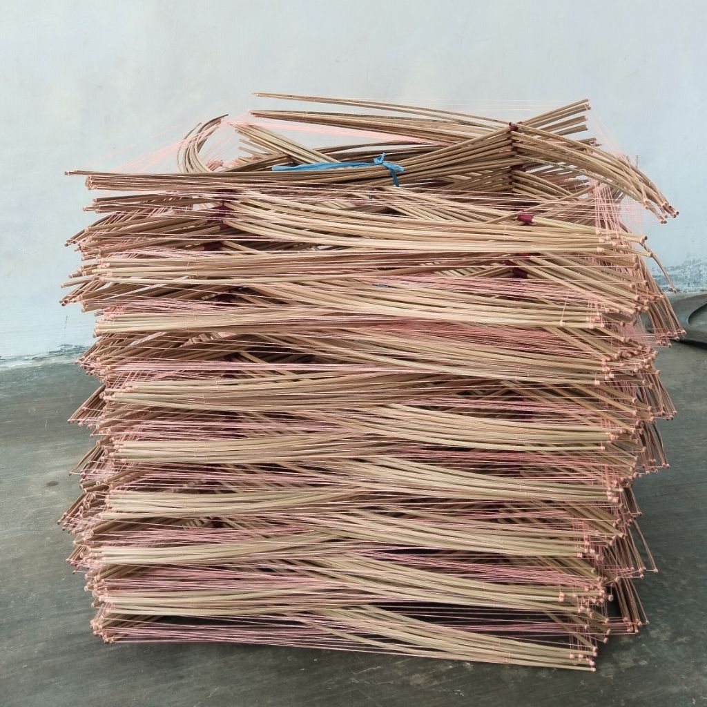 Layangan SUPERAN bambu tali 100pcs