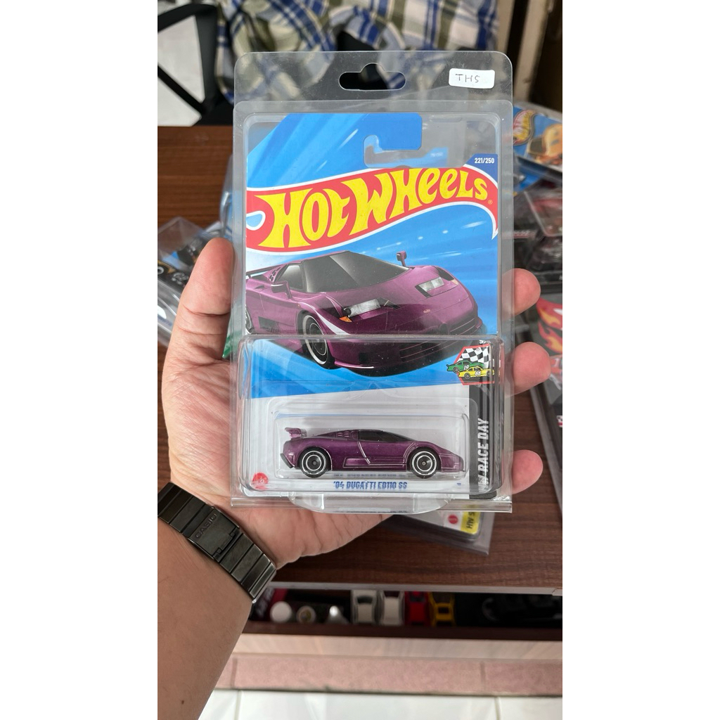 Hot Wheels Buggati EB110 THS