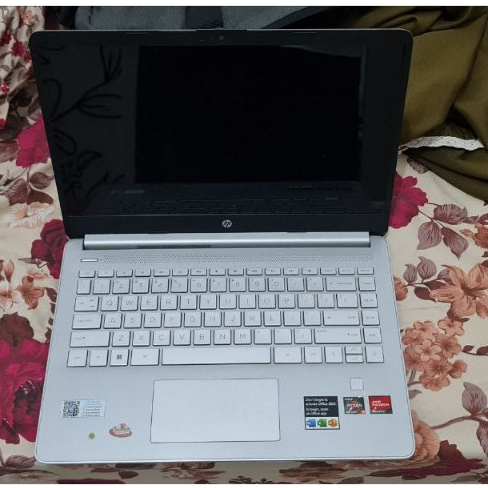 Laptop HP 14s-fq2002AU