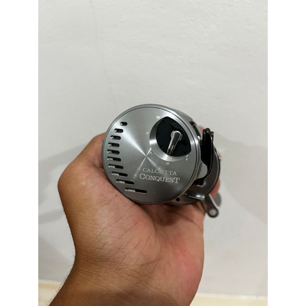 SHIMANO CALCUTTA CONQUEST DC 201HG Bekas
