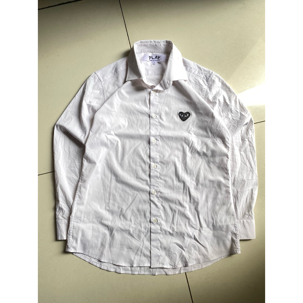 Kemeja Play CDG
