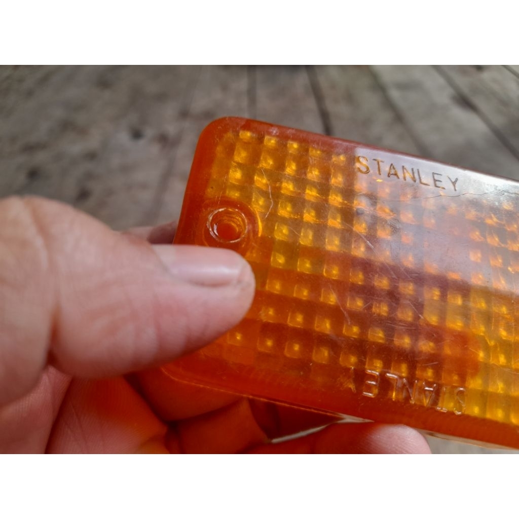 kaca lampu sein honda win stanley