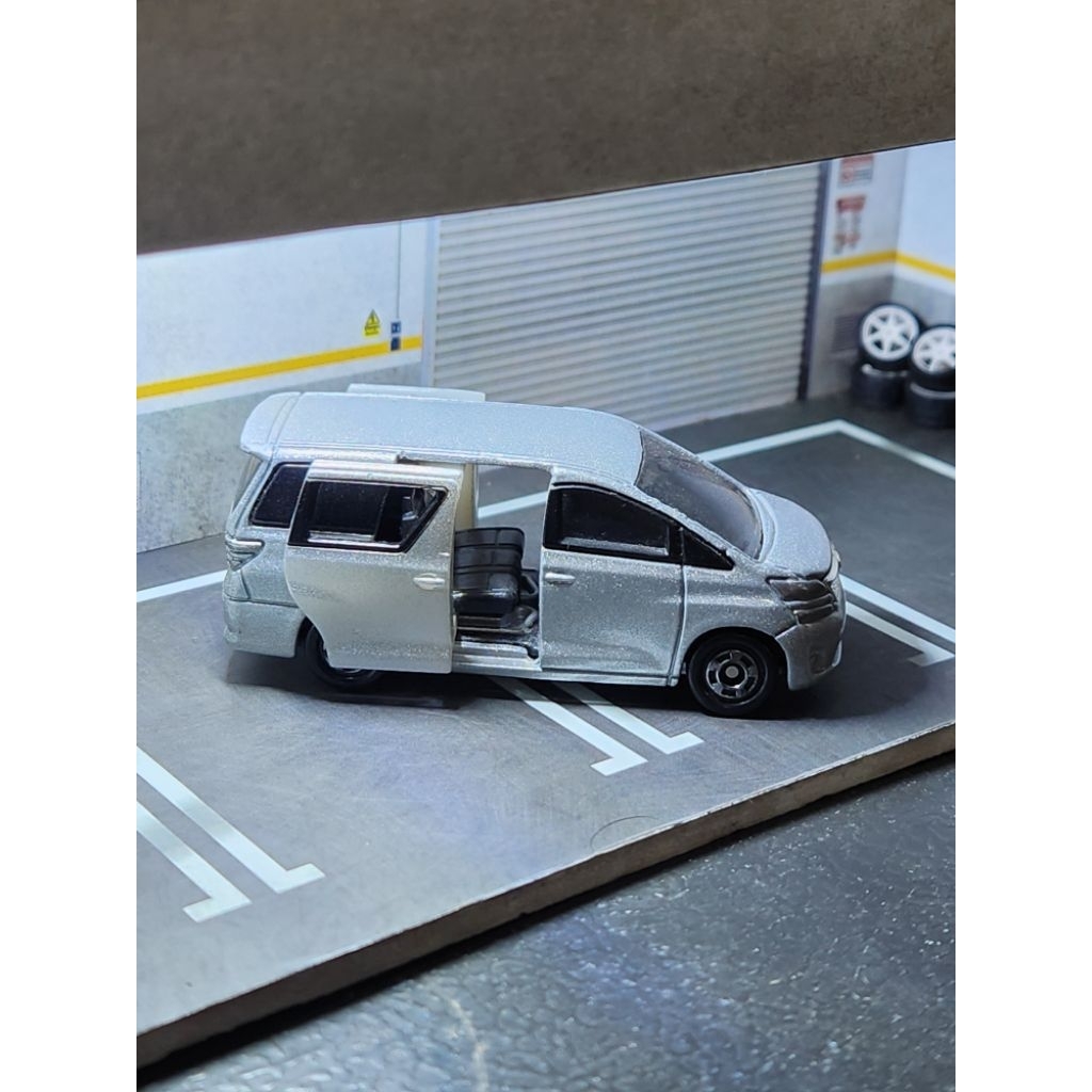 Take All Tomica Vellfire & Freed kondisi Unsealed