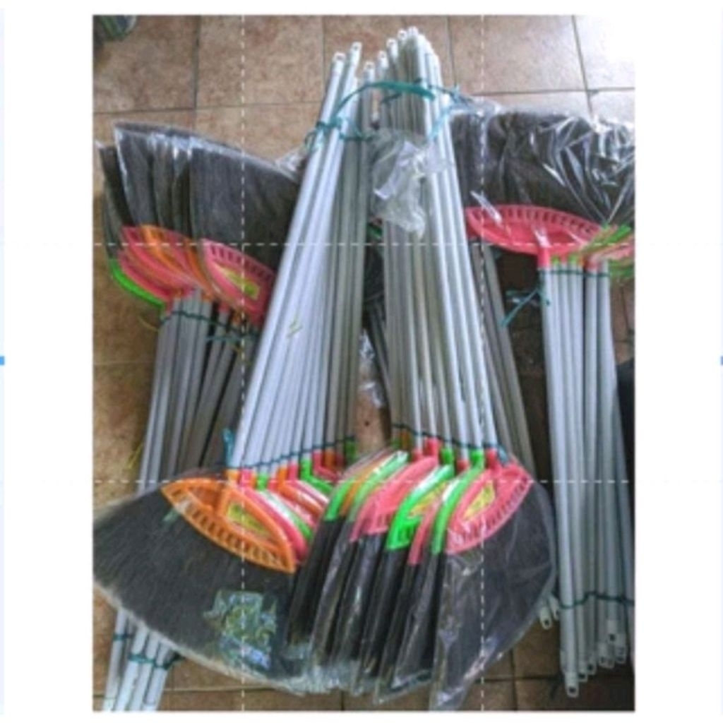 SAPU IJUK HITAM / SAPU LANTAI